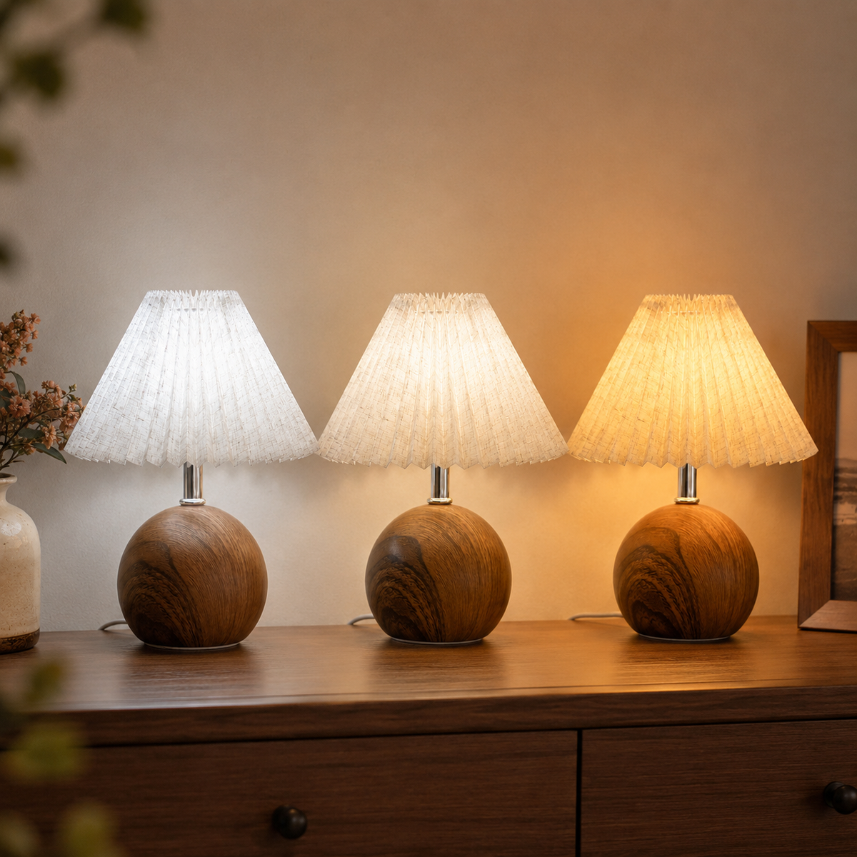 Vintage Pleated Table Lamp
