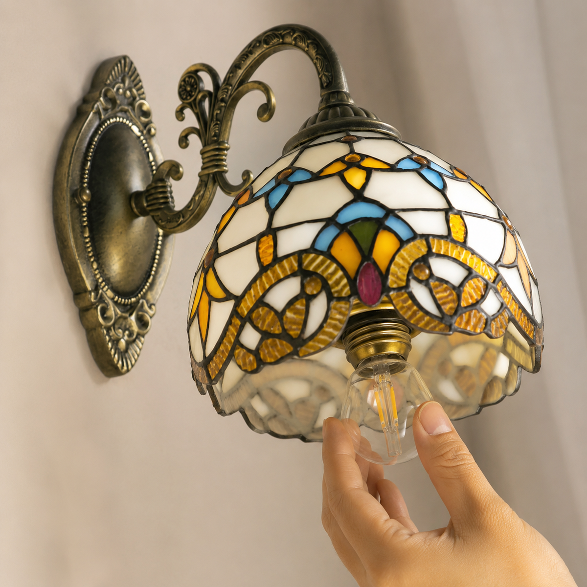 Tiffany-Style Stained Glass Wall Lamp
