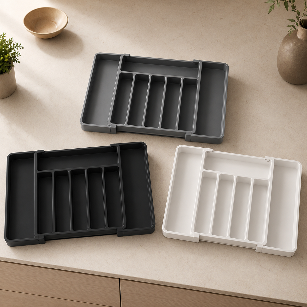 Expandable Cutlery Tray
